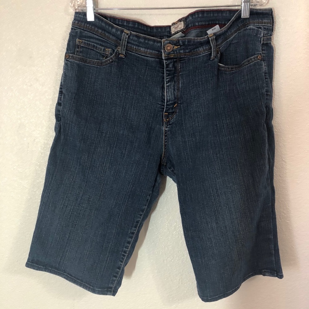 Levi’s Women Bermuda Jeans Shorts